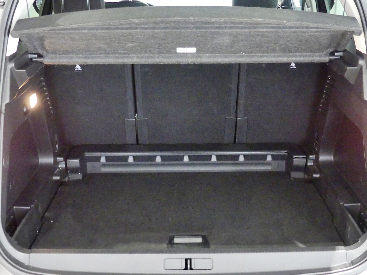 Citroën C5 Aircross 1.6 HYBRID 225CV SHINE AUTO 165KW 5P - foto 8