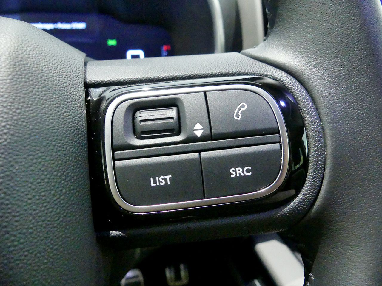 Citroën C5 Aircross 1.6 HYBRID 225CV SHINE AUTO 165KW 5P - foto 19