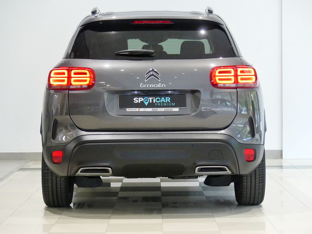 Citroën C5 Aircross 1.6 HYBRID 225CV SHINE AUTO 165KW 5P - foto 4