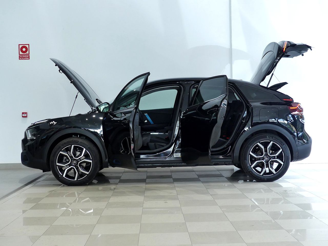 Citroën C4 BEV 50KW ELECTRIC SHINE 136CV 5P - foto 7