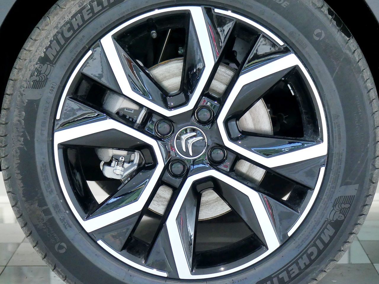 Citroën C4 BEV 50KW ELECTRIC SHINE 136CV 5P - foto 10