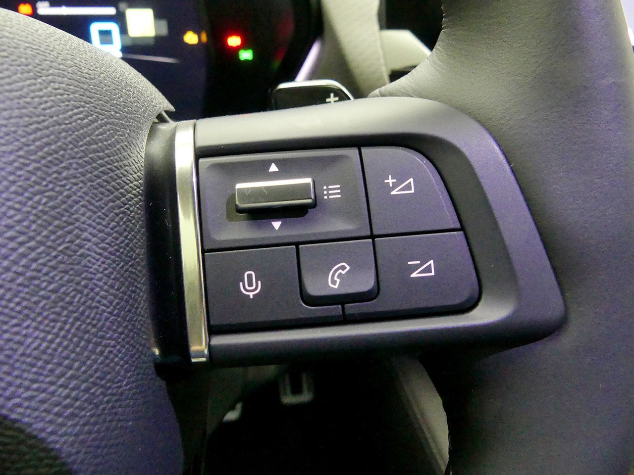 Citroën C5 X 1.6 HYBRID 225 SHINE AUTO 225 5P - foto 19