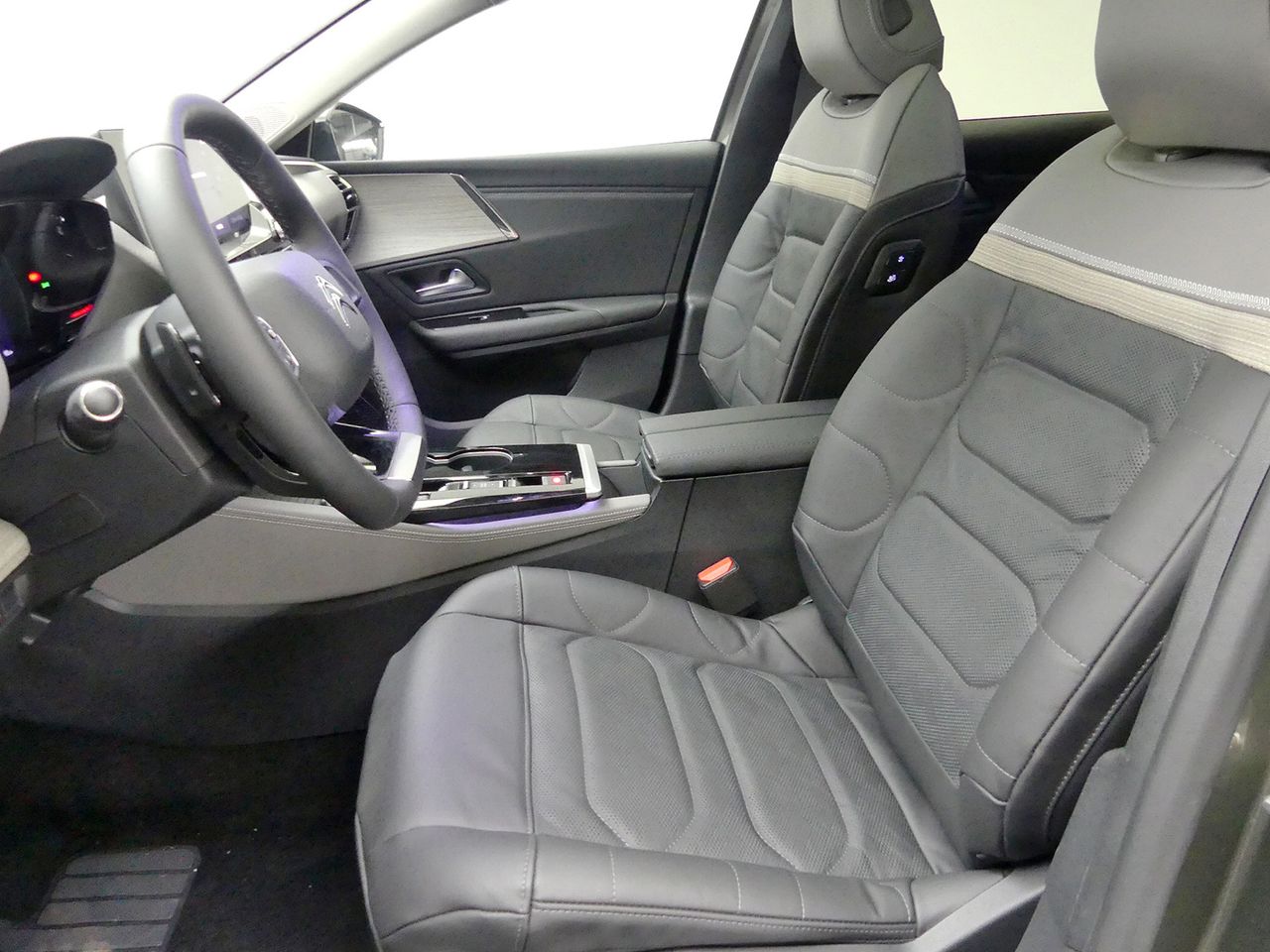 Citroën C5 X 1.6 HYBRID 225 SHINE AUTO 225 5P - foto 15