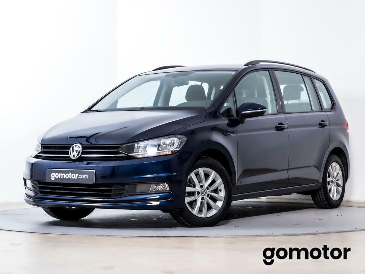 Foto volkswagen touran 2019 /