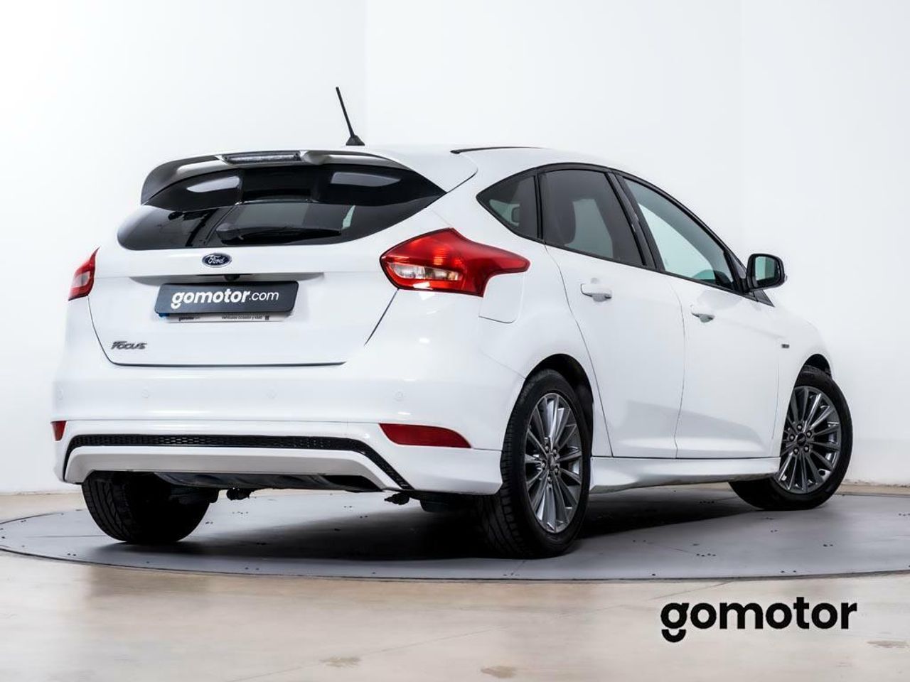 ford focus 2017 / foto grande (2)