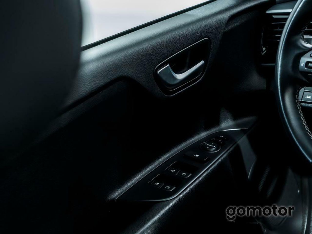 KIA STONIC TECH 1.0 T-GDI 120CV DCT 5P - foto 17