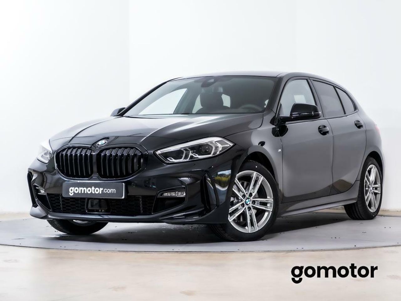 Foto bmw serie 1 2023 /