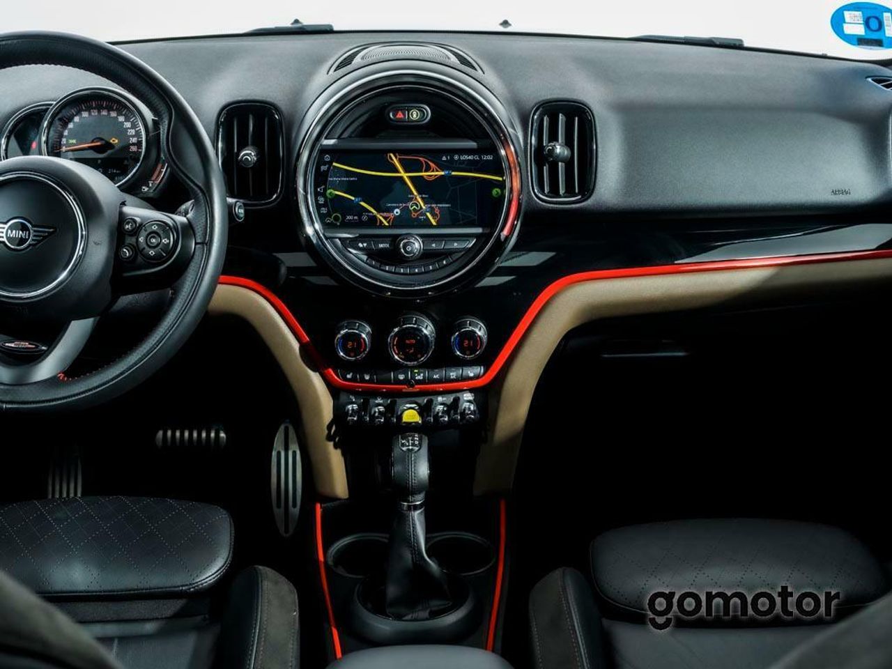 MINI COUNTRYMAN COOPER S E ALL4 - foto 17