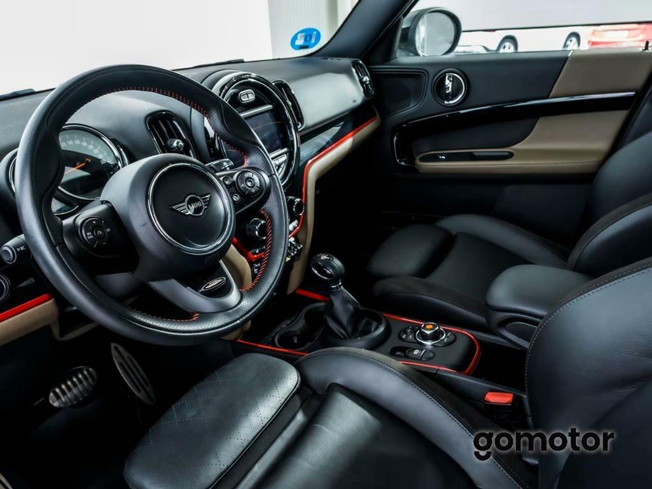 MINI COUNTRYMAN COOPER S E ALL4 - foto 11