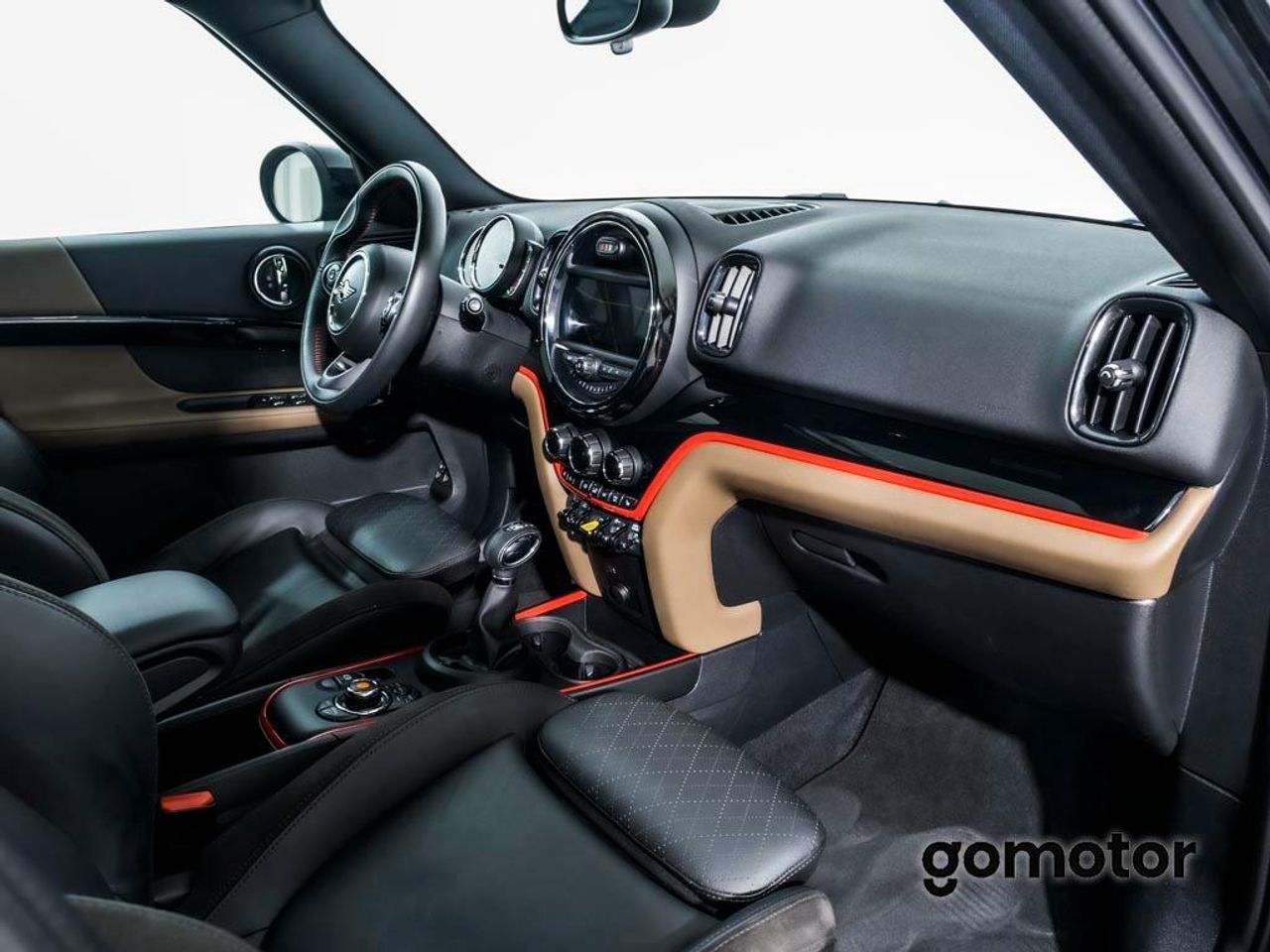 MINI COUNTRYMAN COOPER S E ALL4 - foto 8