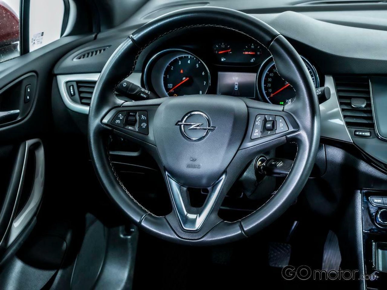 OPEL ASTRA GS LINE 1.2T SHT 130CV 5P - foto 24