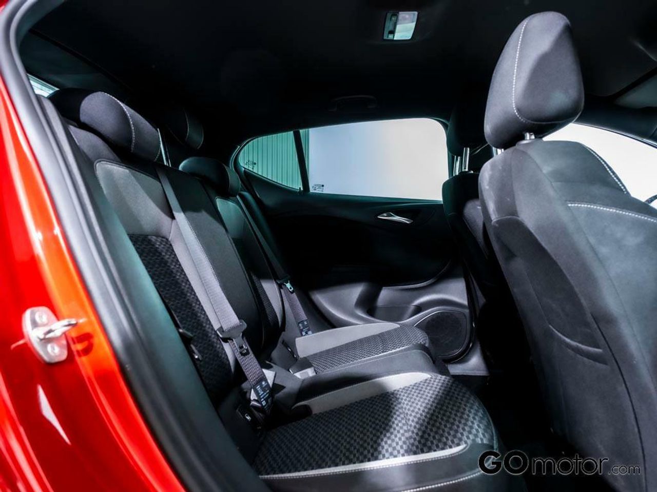 OPEL ASTRA GS LINE 1.2T SHT 130CV 5P - foto 18