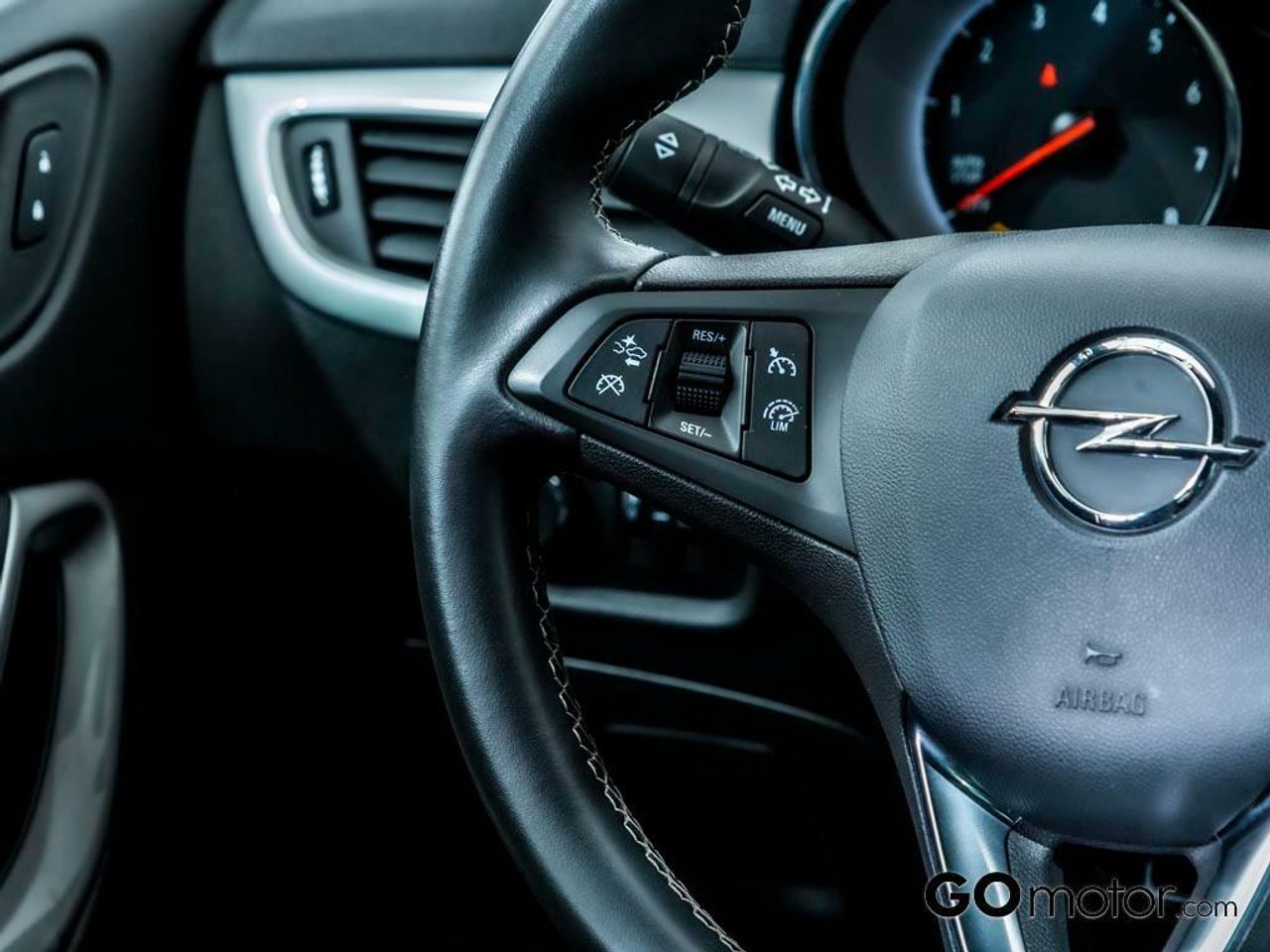 OPEL ASTRA GS LINE 1.2T SHT 130CV 5P - foto 26