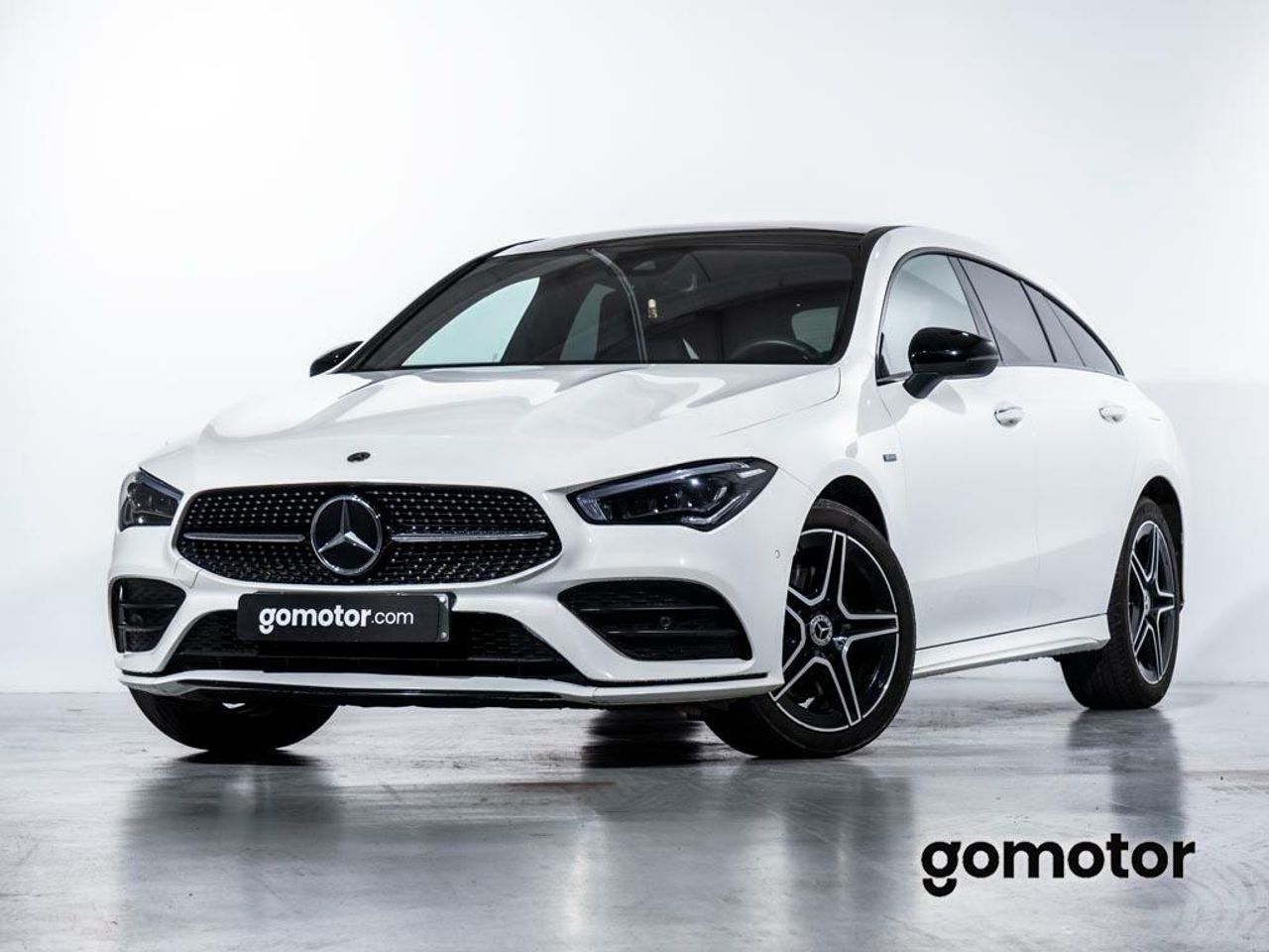 Foto mercedes cla 2021 /