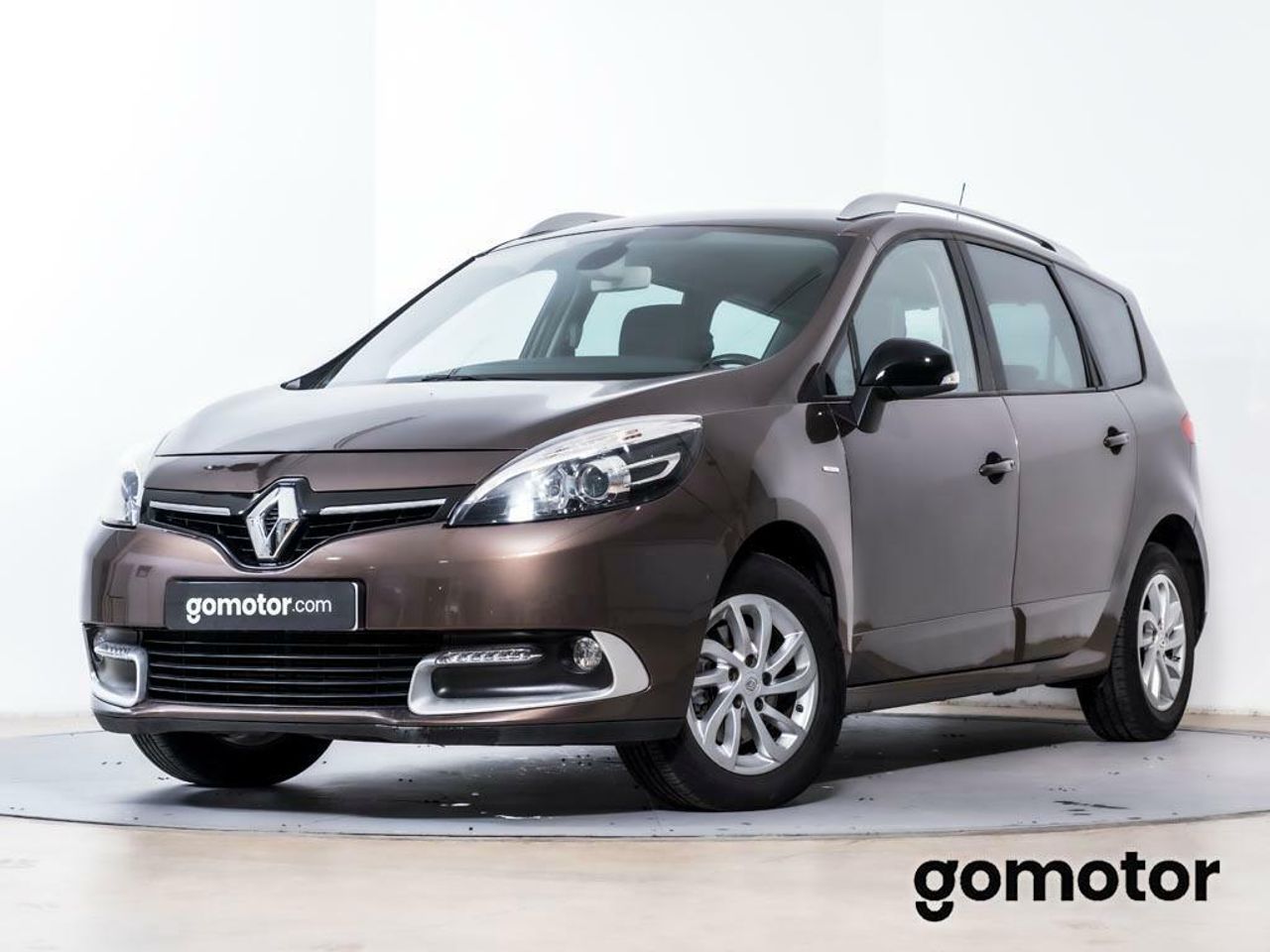 Renault kangoo con cambio manual  de segunda mano - renault grand scénic 2016 /