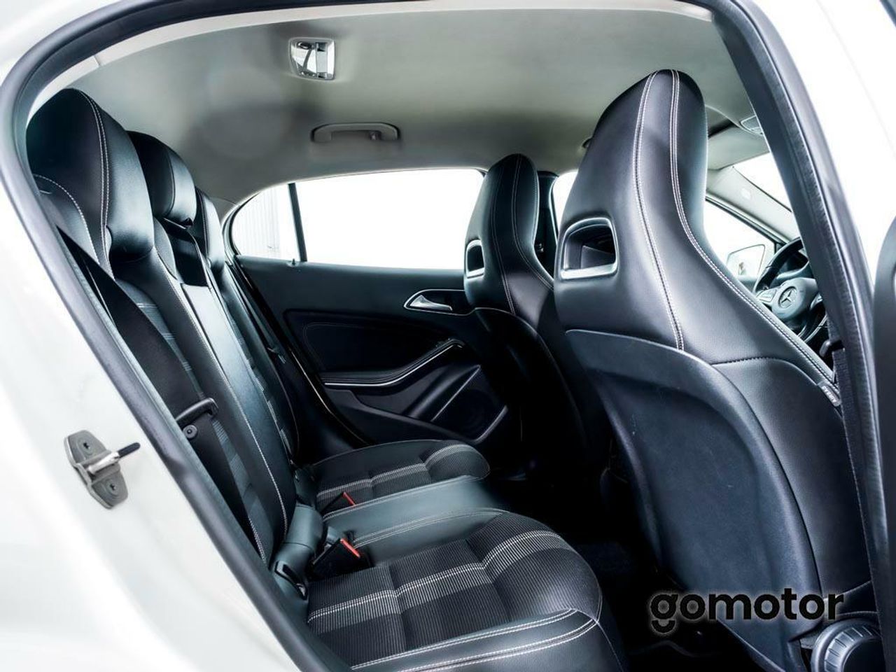 Mercedes GLA URBAN 200 D 2.1 136CV DCT 5P - foto 10