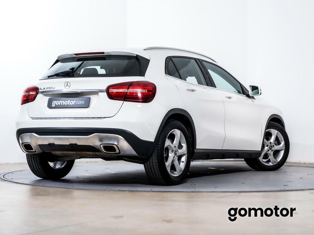 mercedes gla 2018 / foto grande (2)