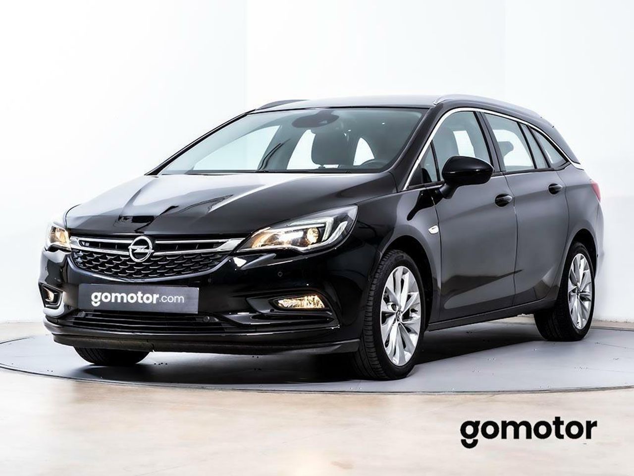 Foto opel astra 2019 /
