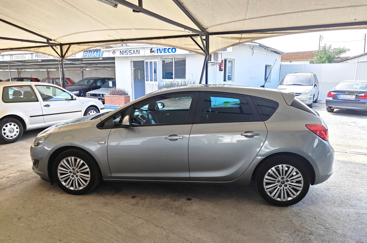 opel astra 2015 / foto grande (3)