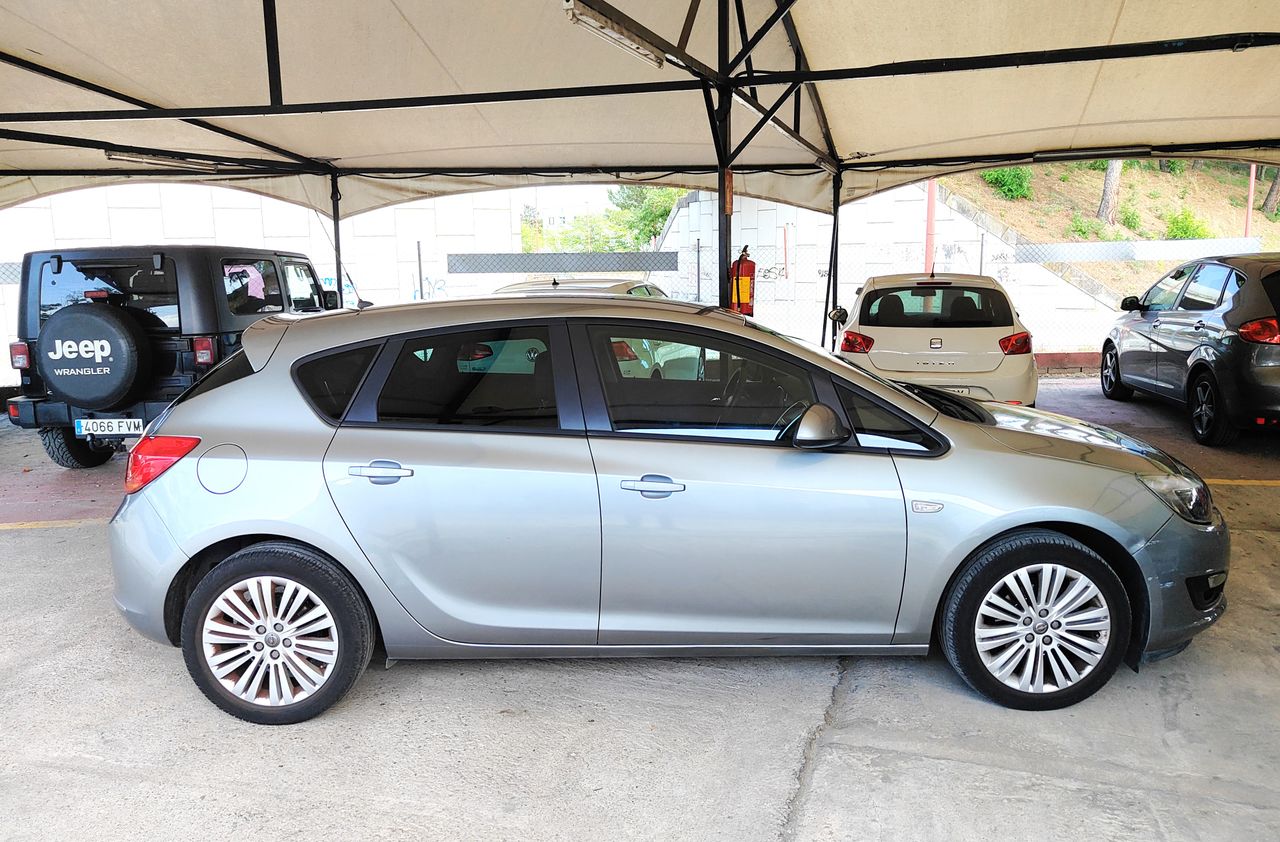 opel astra 2015 / foto grande (2)