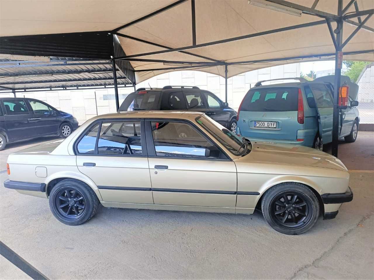 bmw serie 3 1984 / foto grande (2)