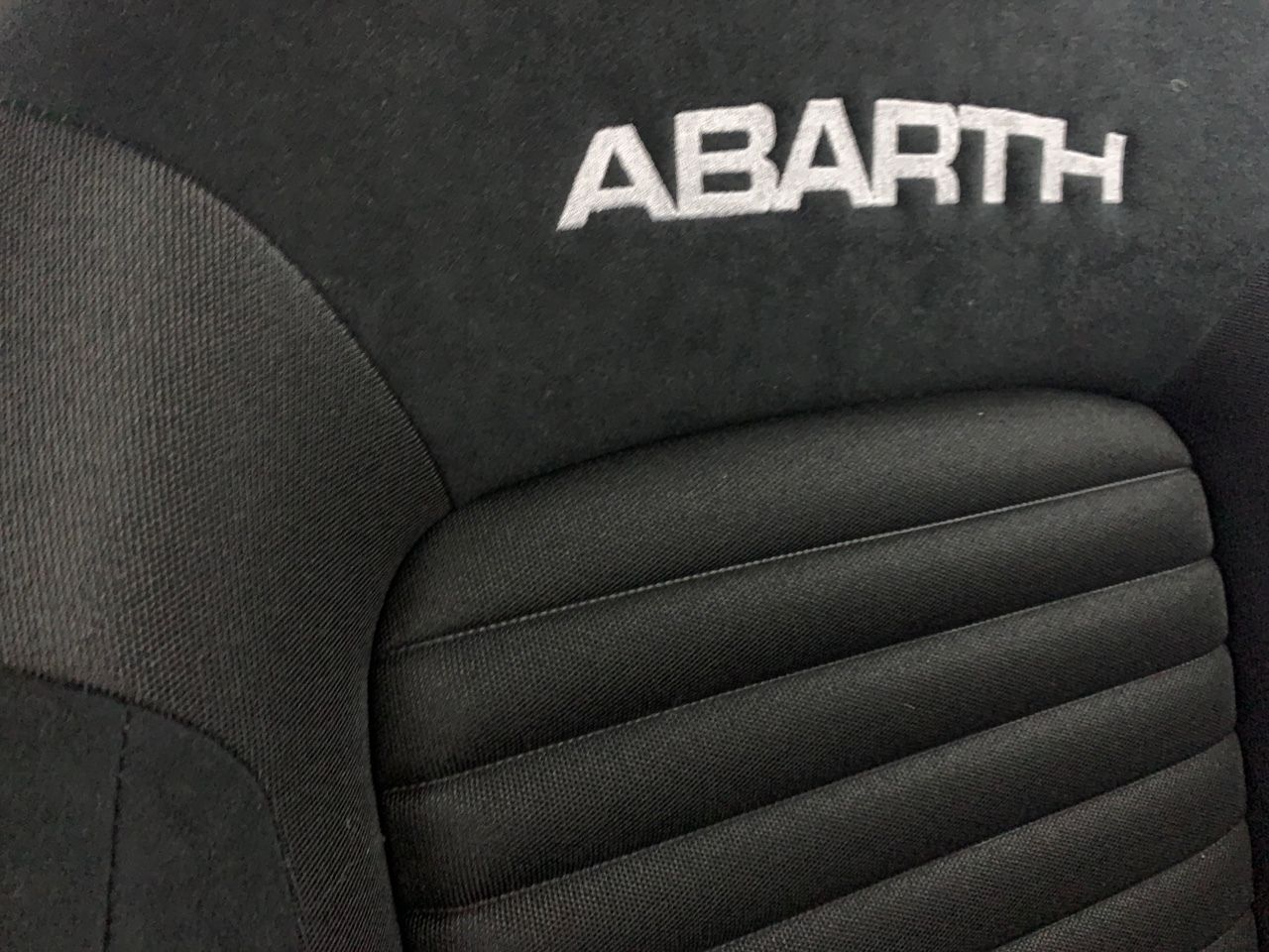 Abarth 500 ABARTH 695 1.4 T-JET 16V 180 CV 3P - Foto 2