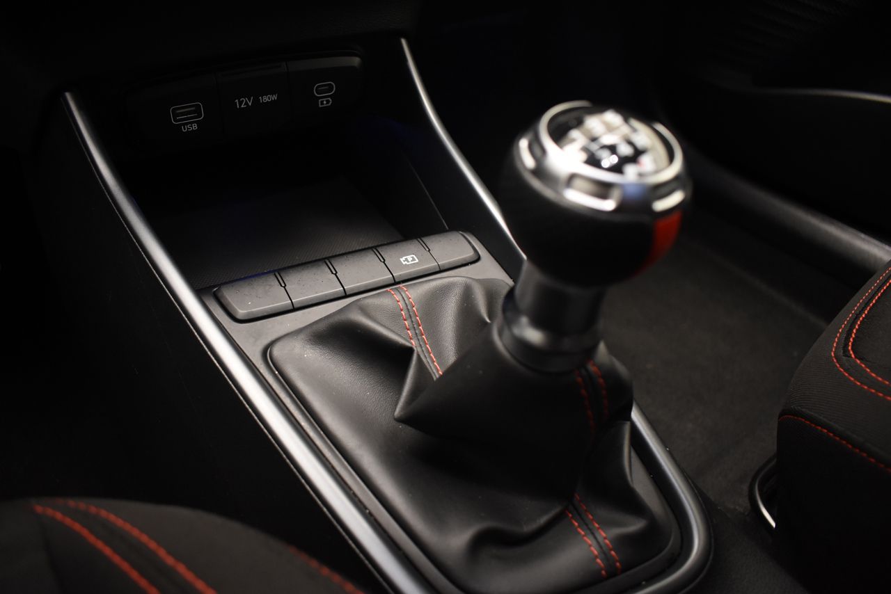 Hyundai i20 N LINE 30 ANIVERSARIO 1.2 MPI 84 CV 5P - foto 25