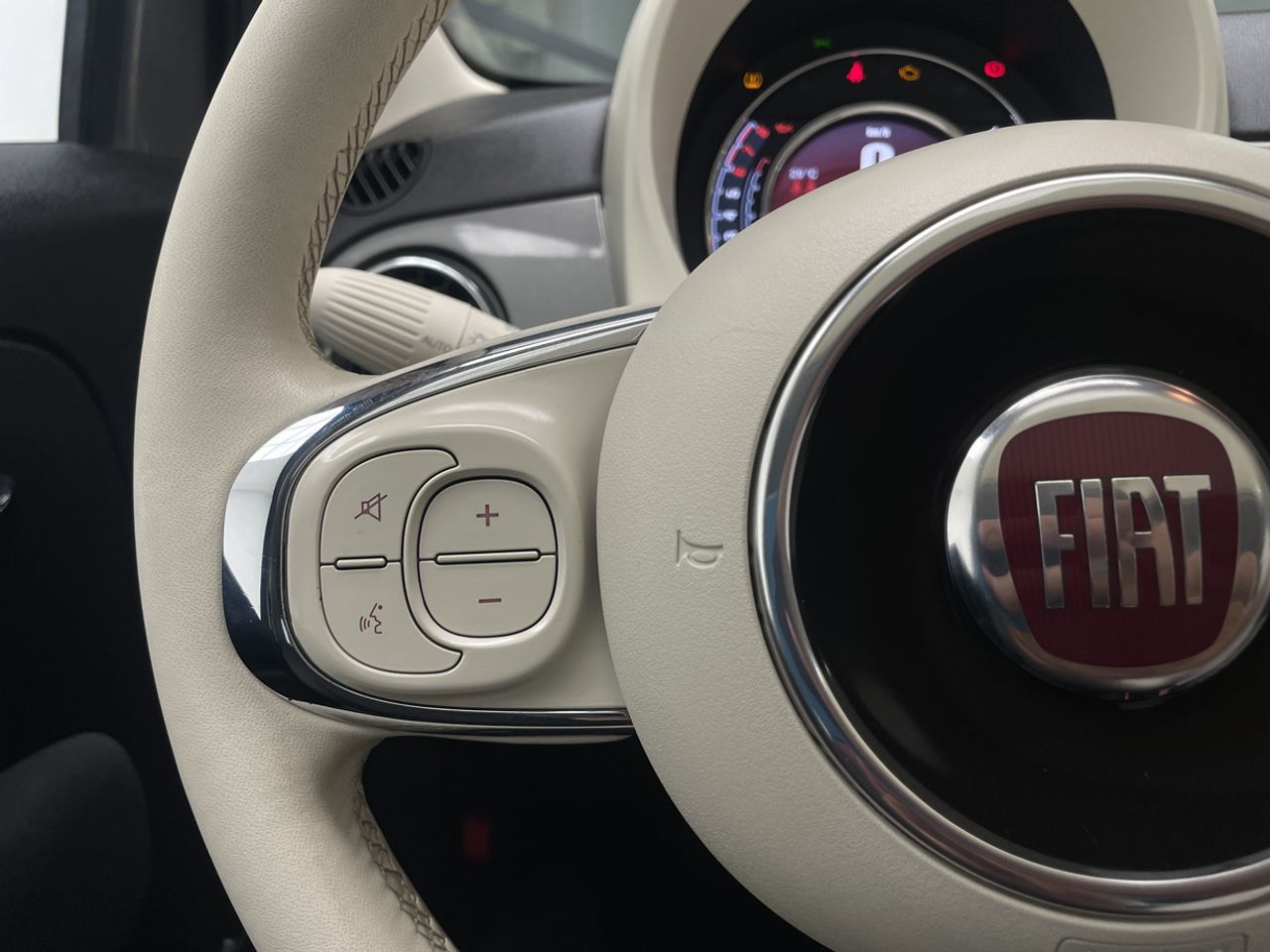 Fiat 500 DOLCEVITA 1.0 HYBRID 70 CV 3P - foto 19