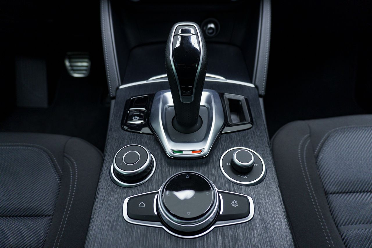 Alfa Romeo Stelvio Q4 SUPER 2.2 TD 190 CV AT8 5P - foto 24