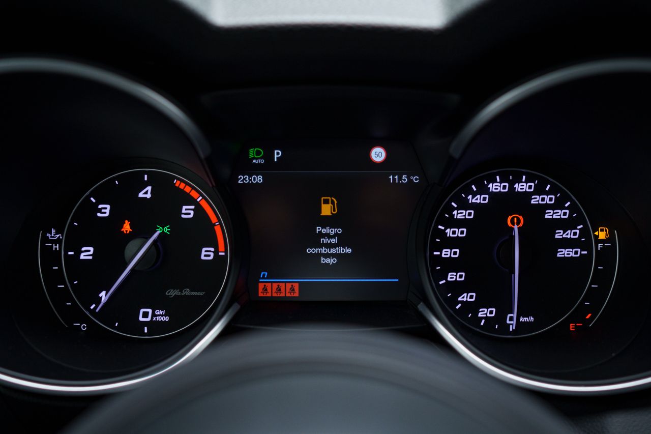 Alfa Romeo Stelvio Q4 SUPER 2.2 TD 190 CV AT8 5P - foto 22