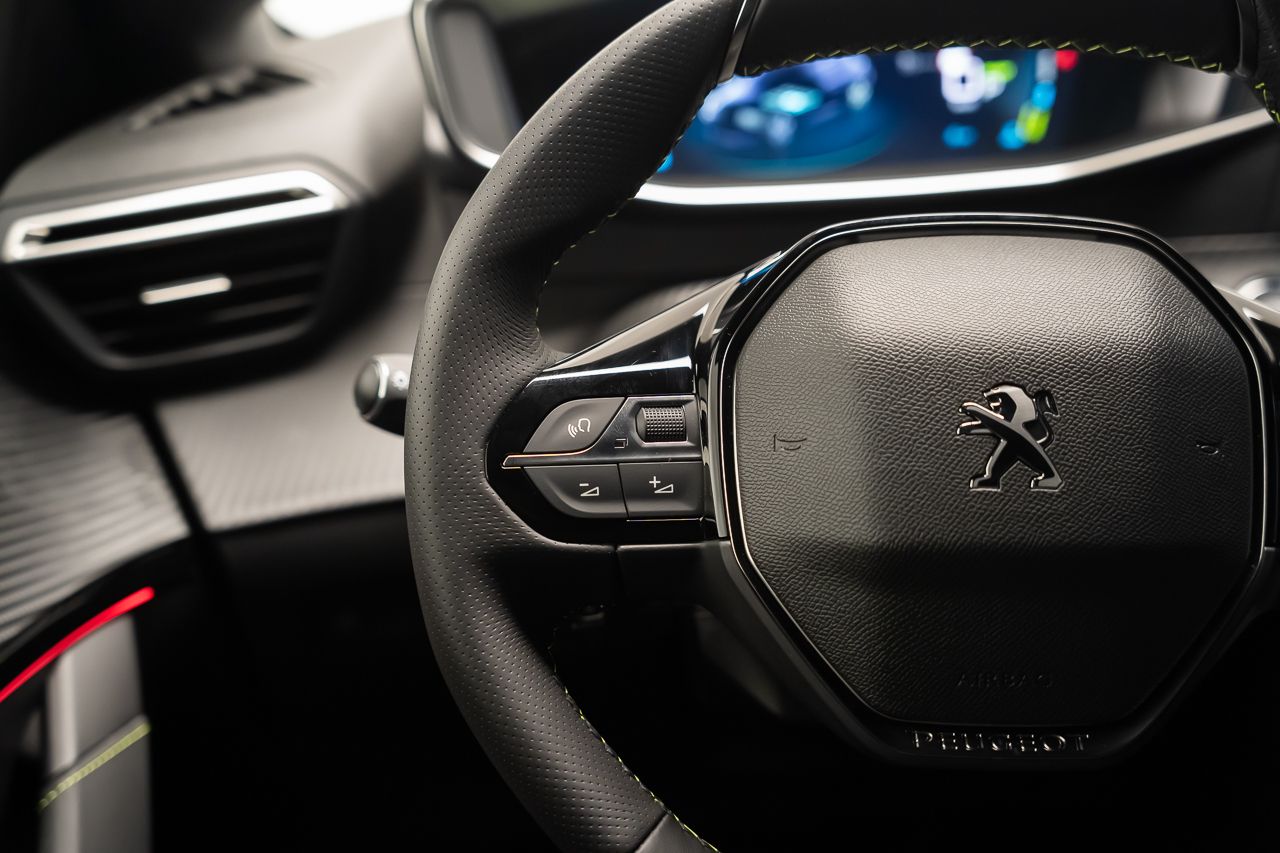 Peugeot 208 GT ELECTRIQUE 136 CV 5P (A) - foto 22