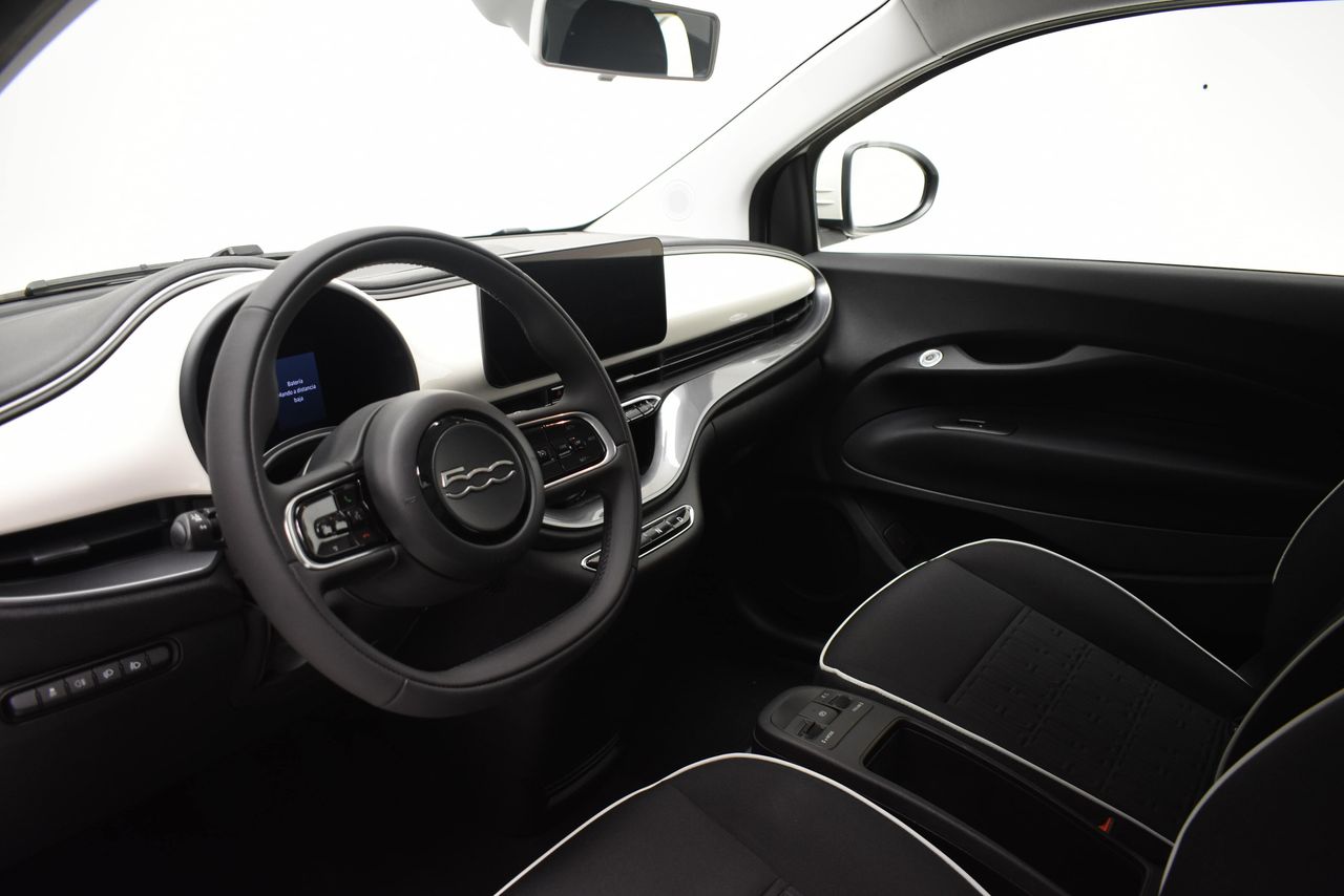 Fiat 500 MONOTRIM +STYLE+COMFORT BEV 42KWH 118 CV 3P - foto 7