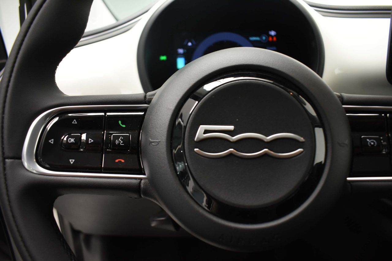 Fiat 500 MONOTRIM +STYLE+COMFORT BEV 42KWH 118 CV 3P - foto 19