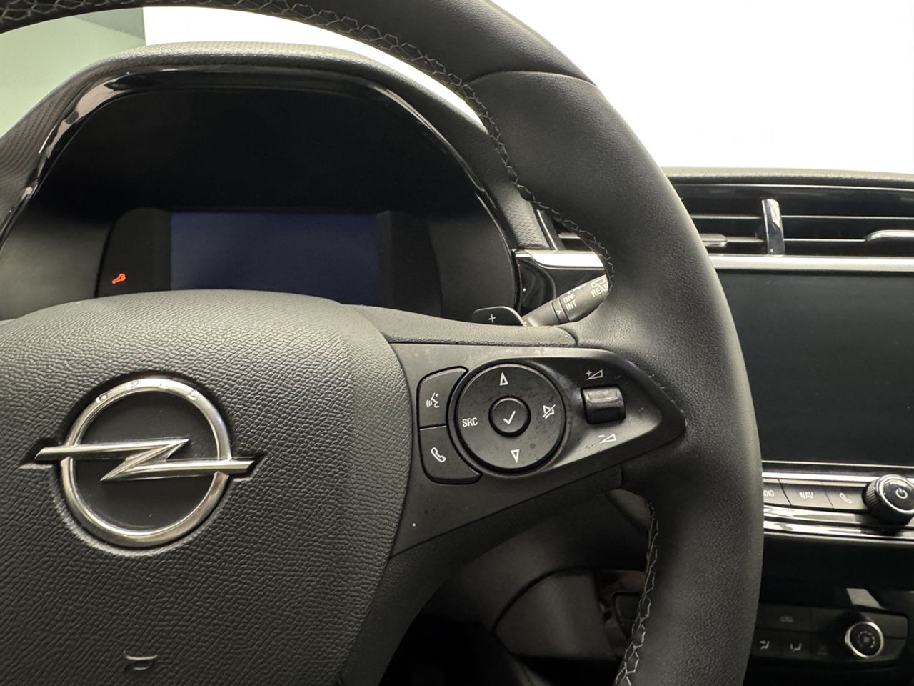 Opel Corsa GS 1.2T XHT 96KW AUTO 130 5P - foto 23