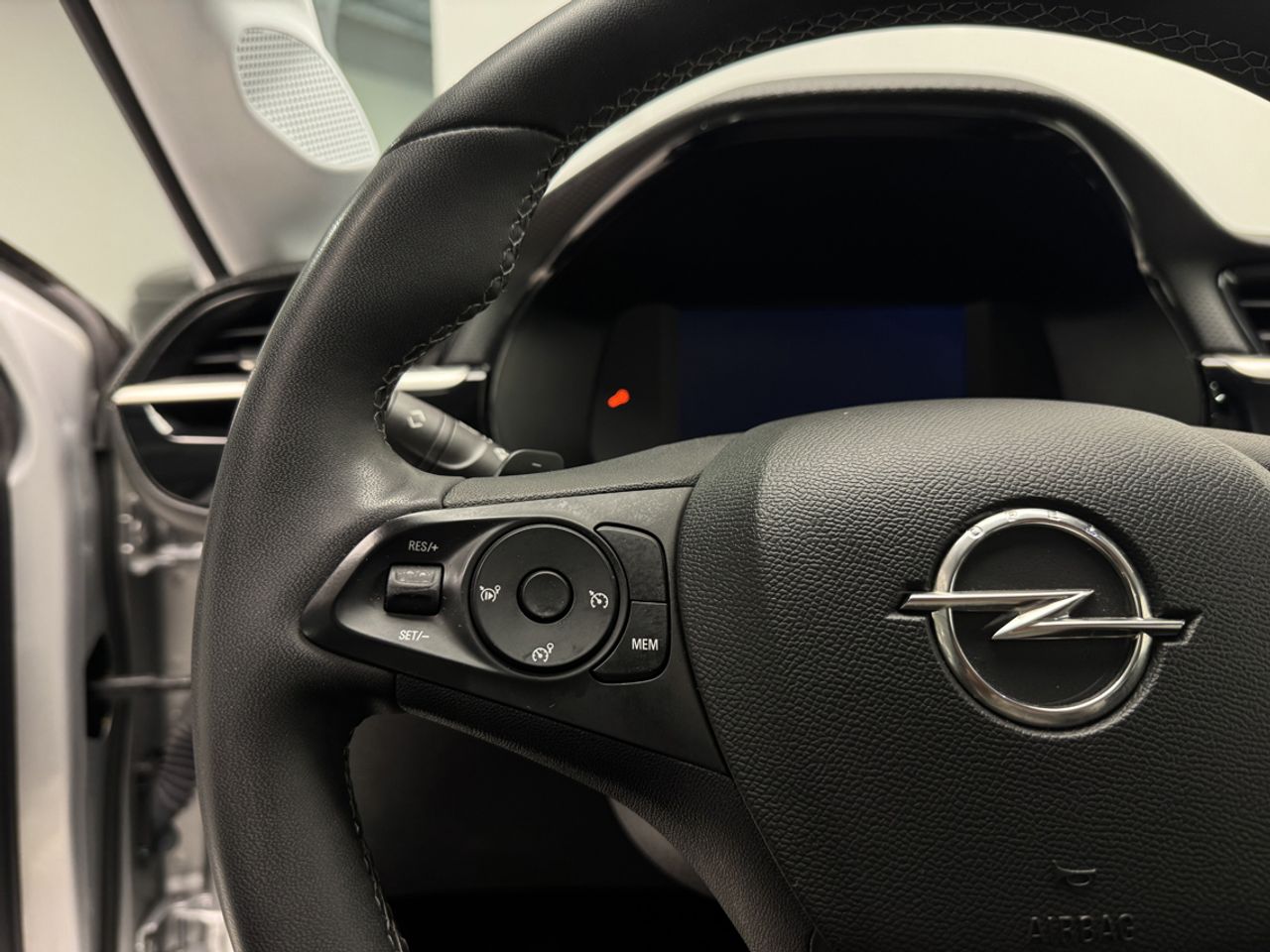 Opel Corsa GS 1.2T XHT 96KW AUTO 130 5P - foto 24