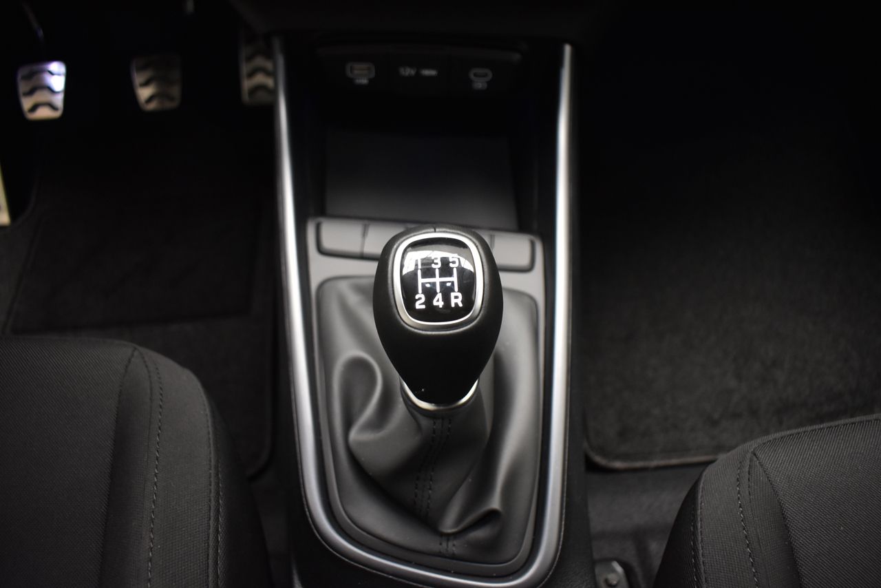 Hyundai Bayon MAXX 1.2 MPI 79 CV 5P - foto 24