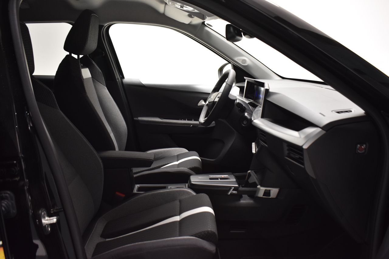 Opel Frontera GS 1.2T XHT HYBRID 107KW EDCT 146 CV 5P - foto 14