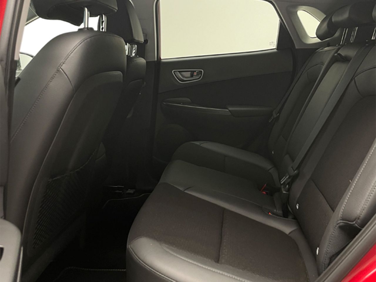 Hyundai Kona EV 204CV 65KWH 150KW TECNO (A) - foto 8