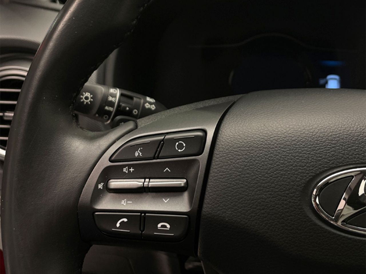 Hyundai Kona EV 204CV 65KWH 150KW TECNO (A) - foto 21