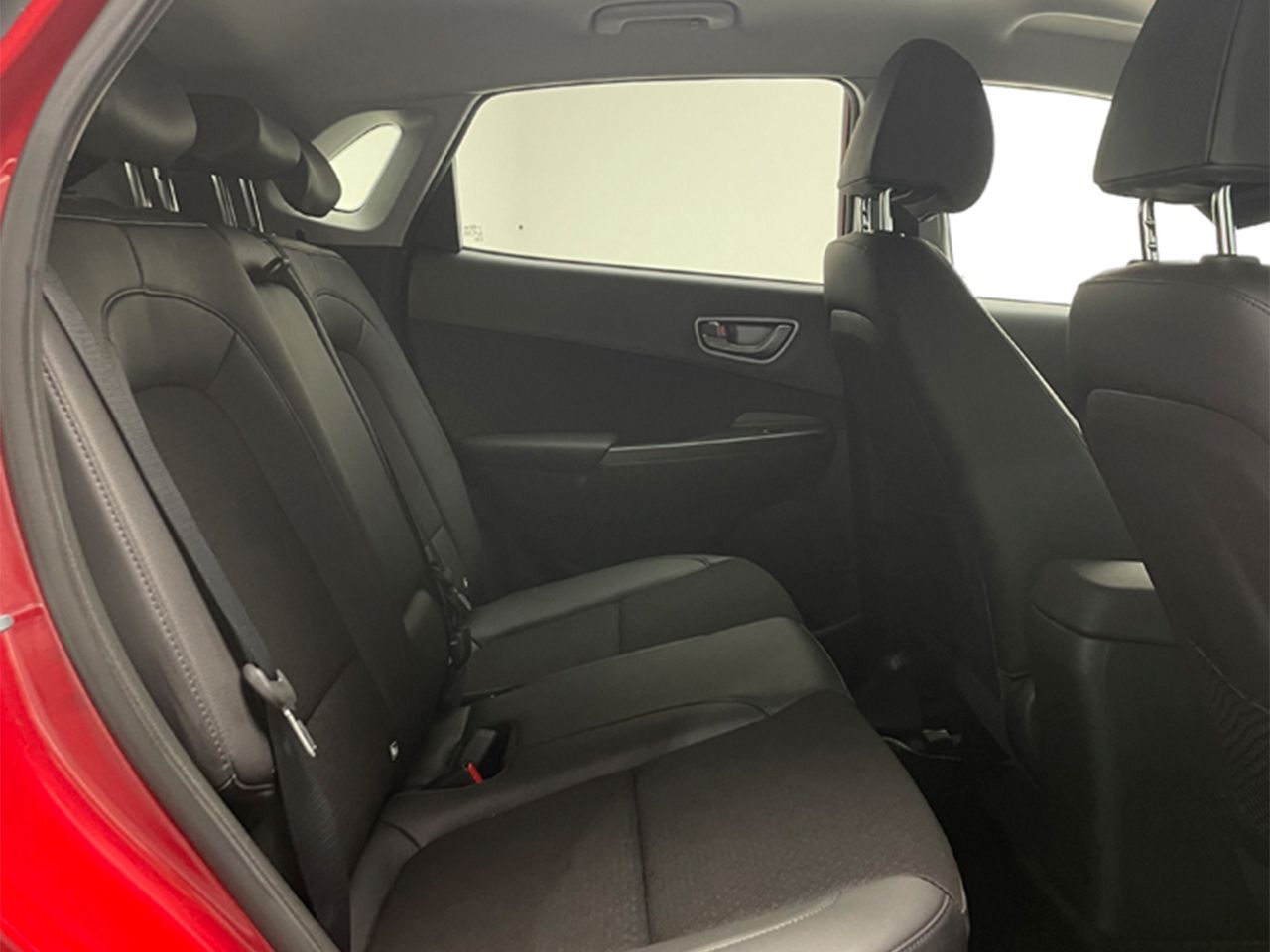 Hyundai Kona EV 204CV 65KWH 150KW TECNO (A) - foto 19