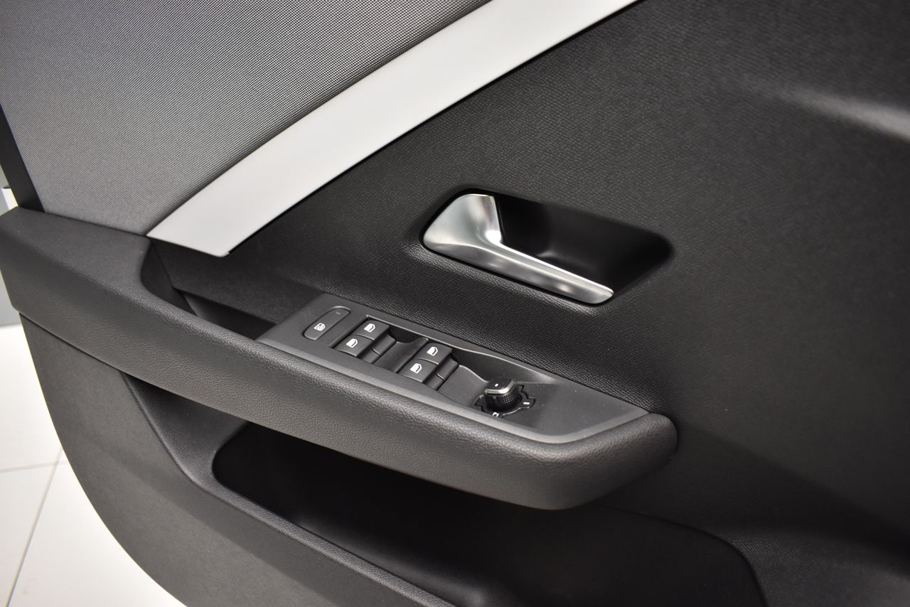 Opel Astra EDITION 1.2T XHL 81KW 110CV 5P - foto 28