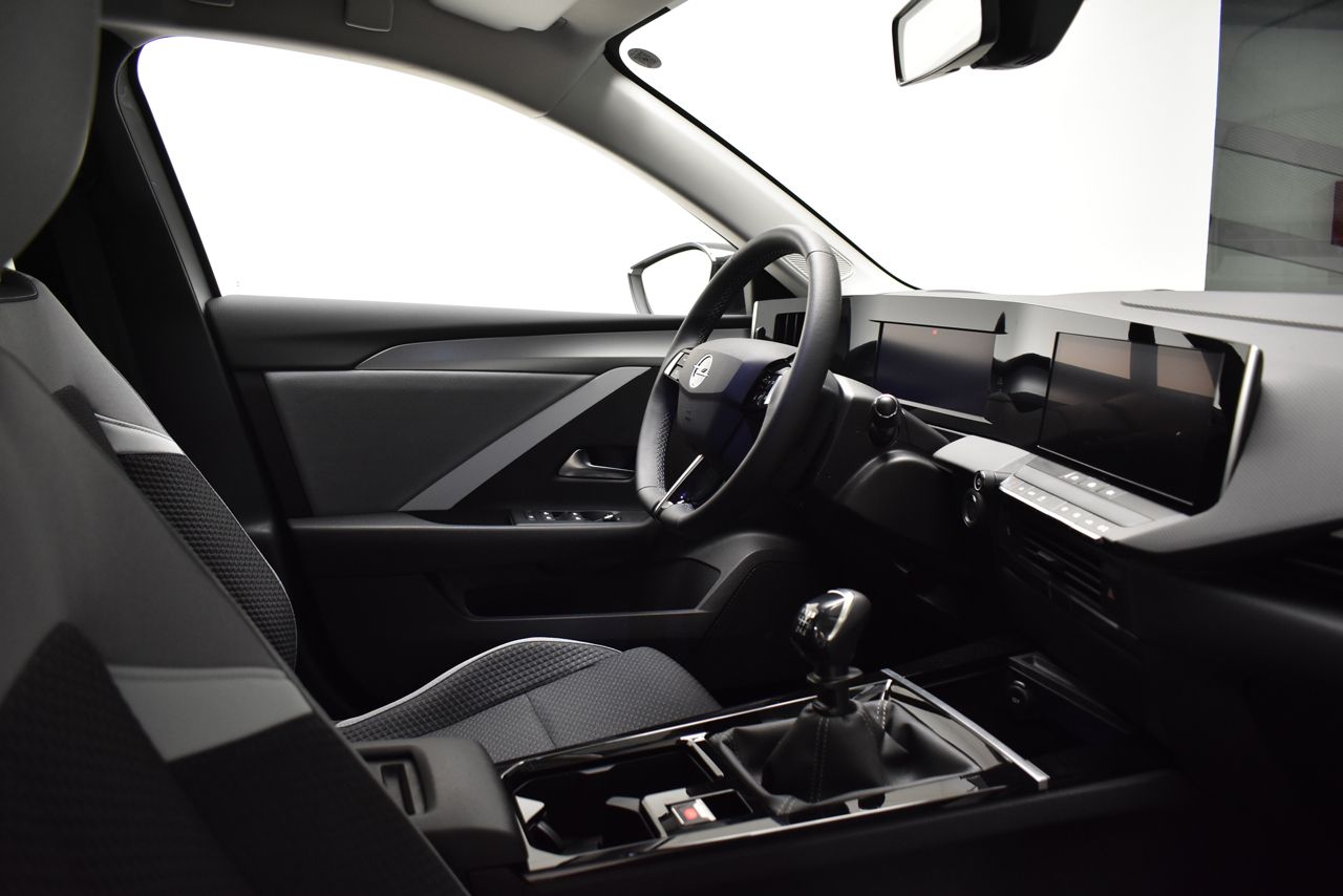 Opel Astra EDITION 1.2T XHL 81KW 110CV 5P - foto 17