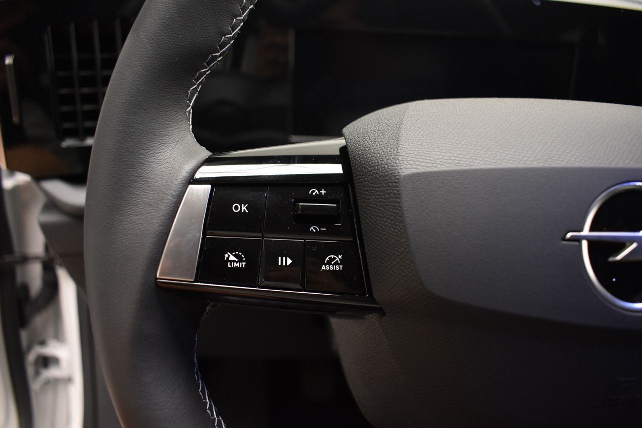 Opel Astra EDITION 1.2T XHL 81KW 110CV 5P - foto 19