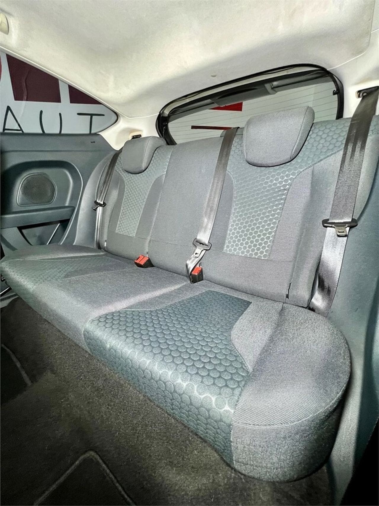 Ford Fiesta 1.6 SPORT - foto 7