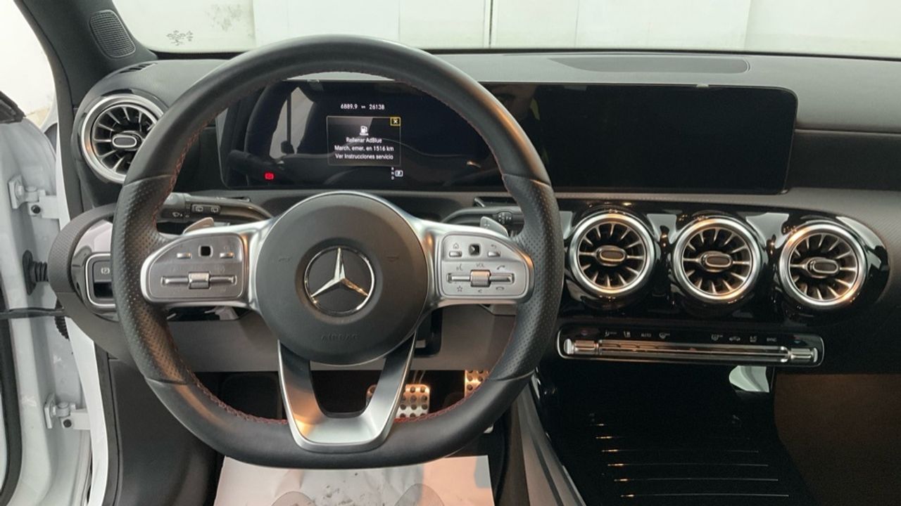 mercedes-clase-a-200-d-amg-line-euro-6d-imagen-8