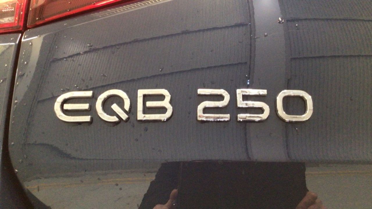 mercedes-eqb-eqb-250-imagen-11