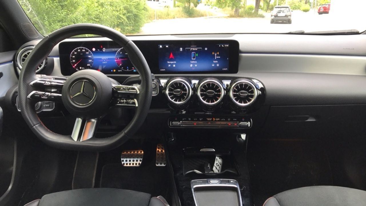 mercedes-clase-a-a-200-d-imagen-7