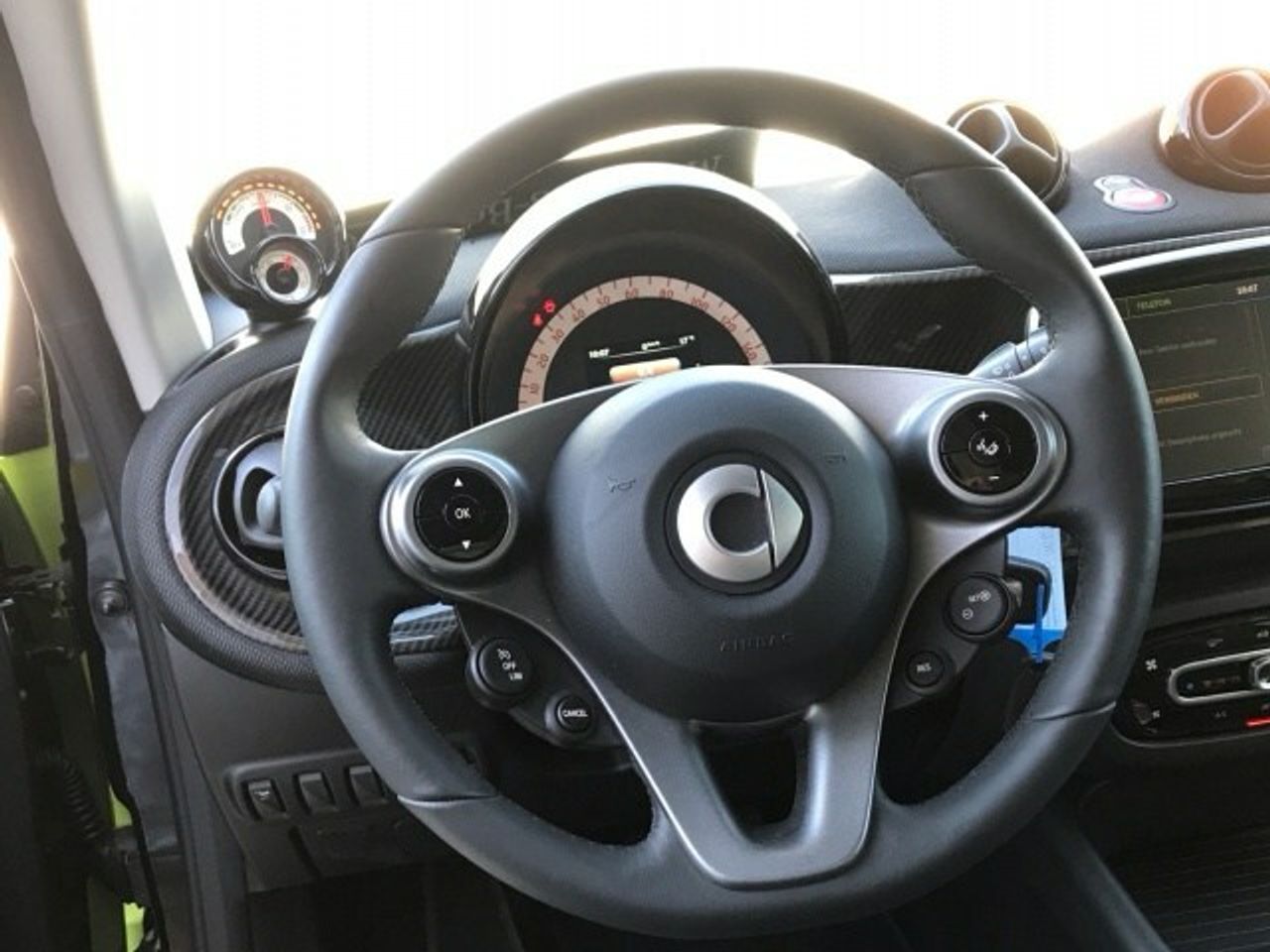 smart-fortwo-60kw81cv-eq-coupe-imagen-8