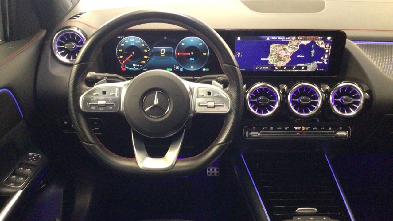 mercedes-eqa-250-amg-line-imagen-8