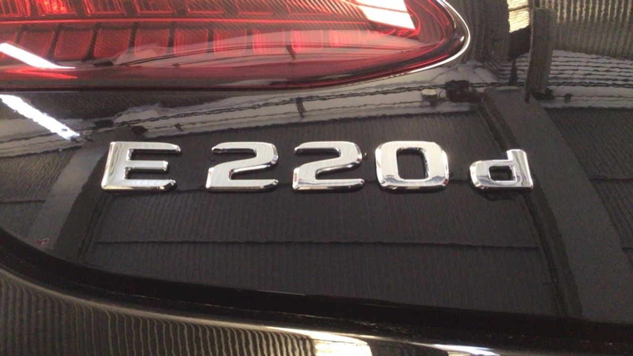 mercedes-clase-e-e-220-d-4matic-coupe-imagen-11